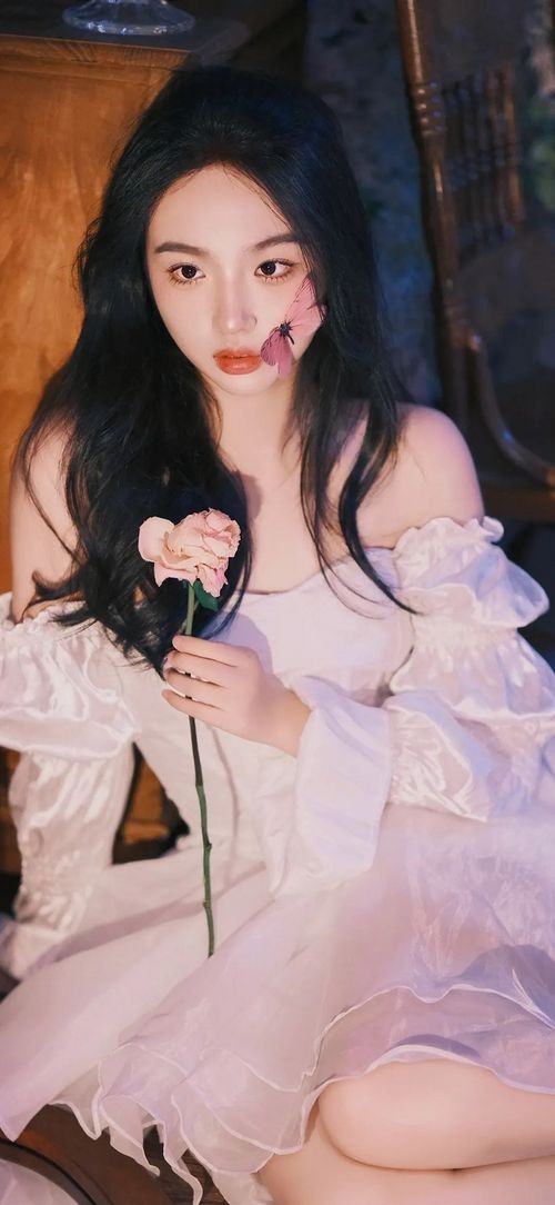Bella_Ava